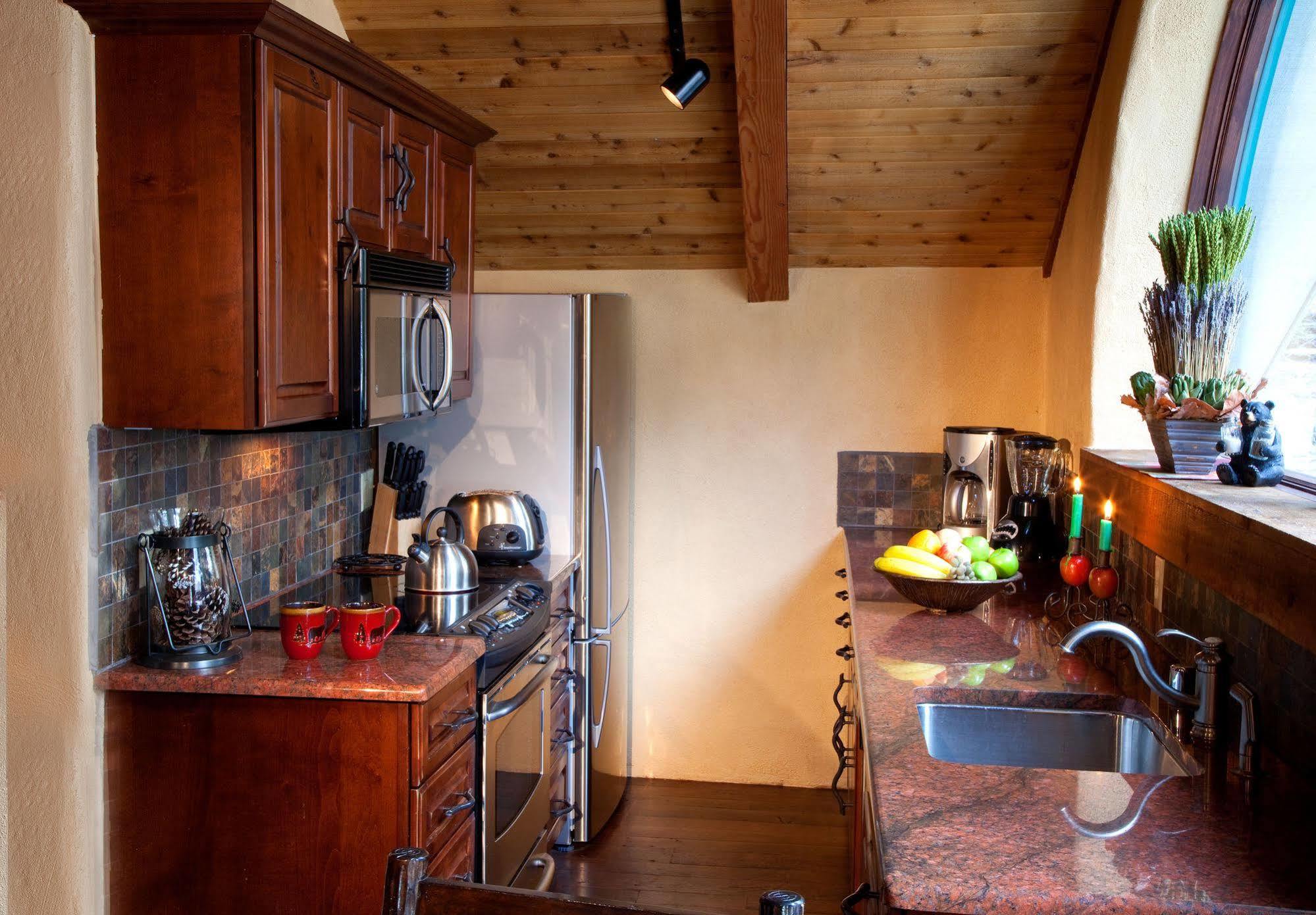 Alpine Village Suites Таос-Ски-Вэлли Экстерьер фото